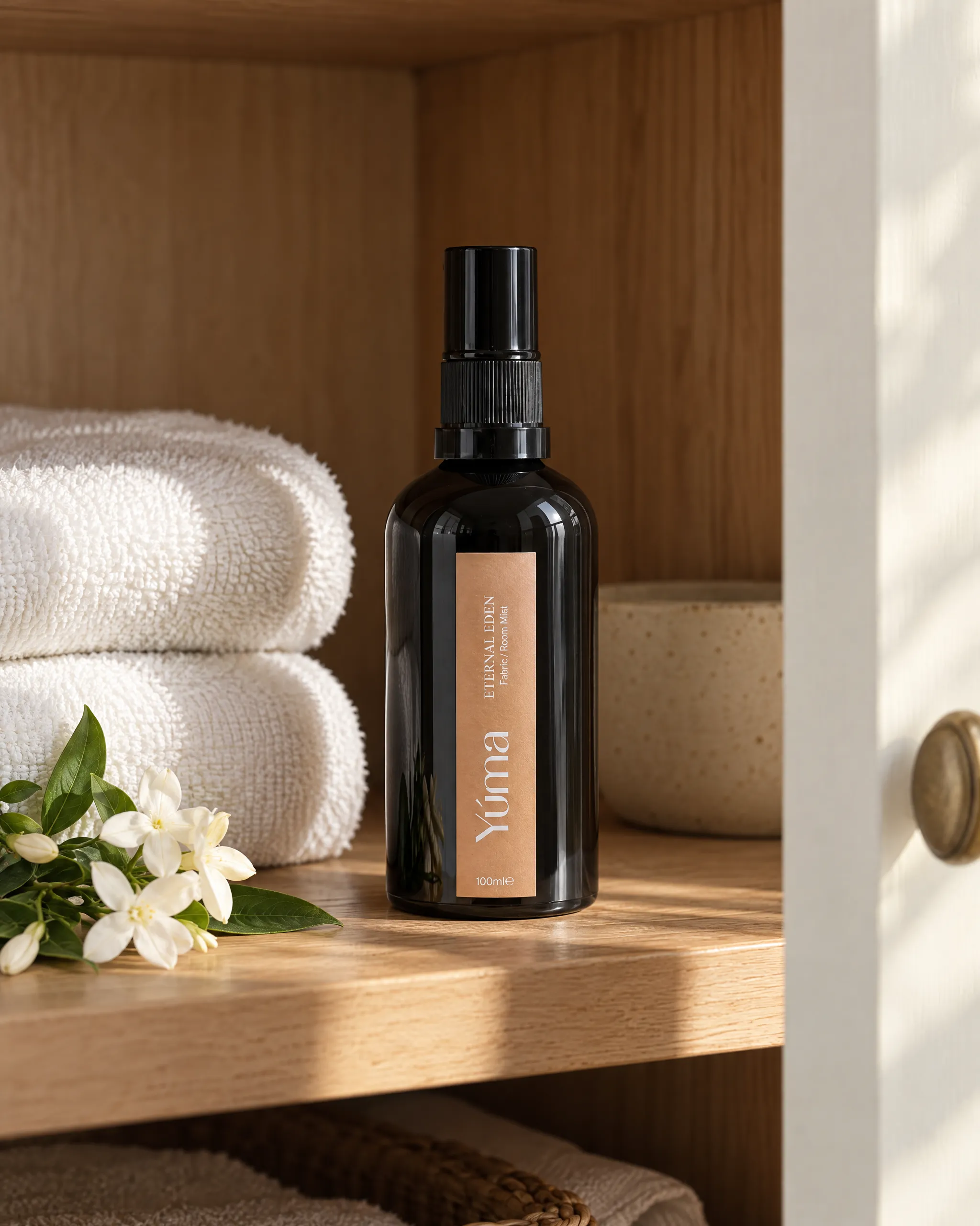 Yúma Eternal Eden Fabric/Room Mist in a home setting.