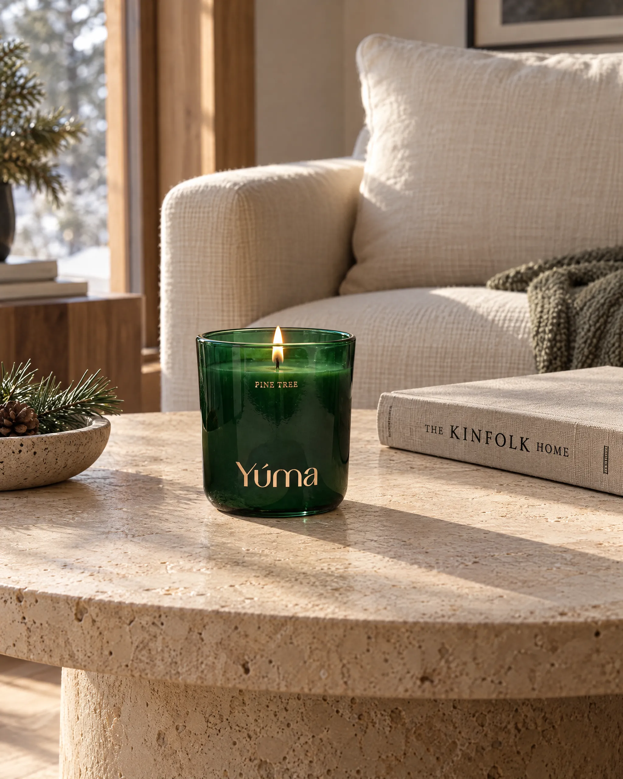 Yúma Pine Tree Candle in a home setting.